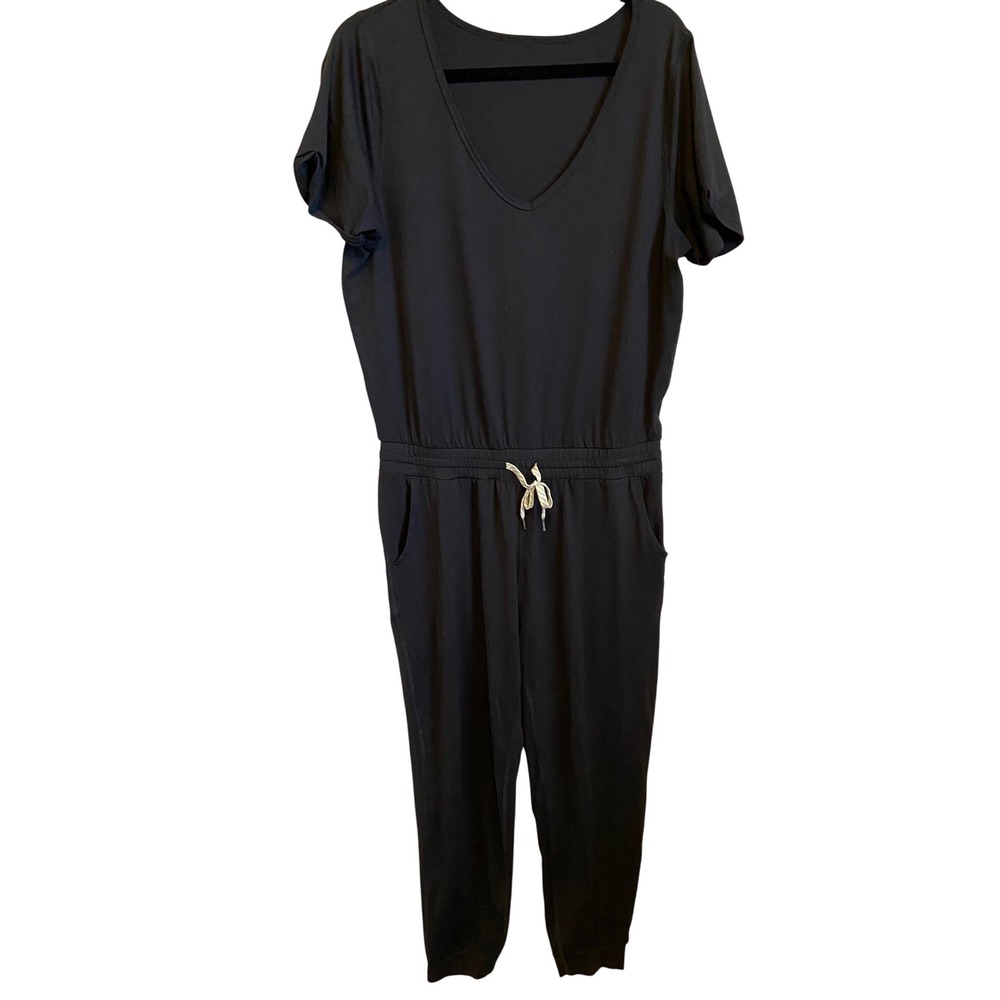 Vuori Black Short Sleeve V-Neck Jumpsuit